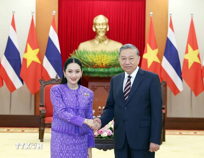 ttxvn-tong-bi-thu-to-lam-tiep-thu-tuong-thai-lan-3-resize.jpg