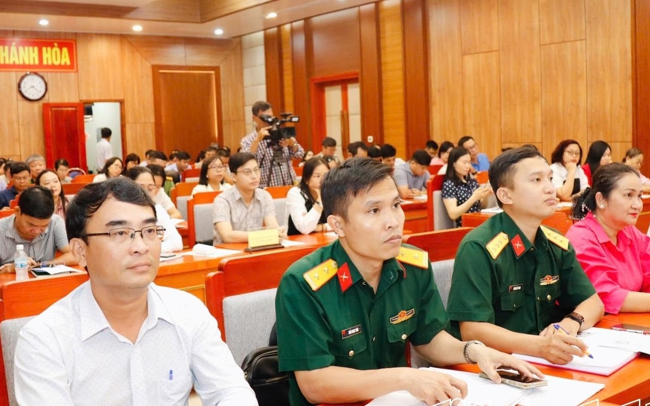 Các đại biểu tham dự buổi tập huấn. Ảnh X H