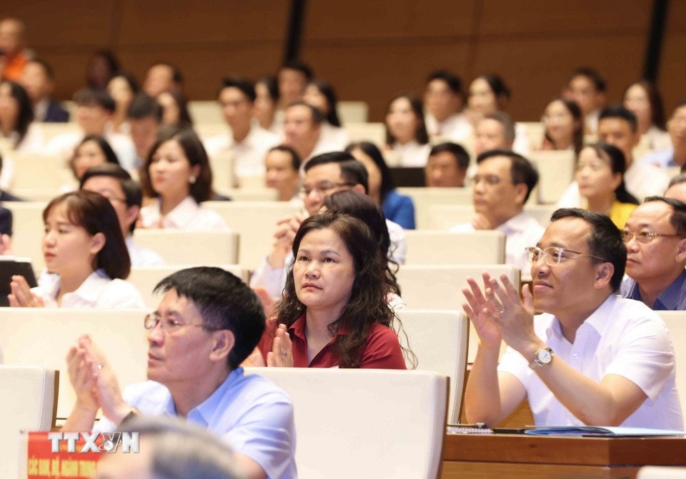 Đại biểu tham dự hội nghị tại điểm cầu chính Hội trường Diên Hồng, Nhà Quốc hội. (Ảnh: Phương Hoa/TTXVN)
