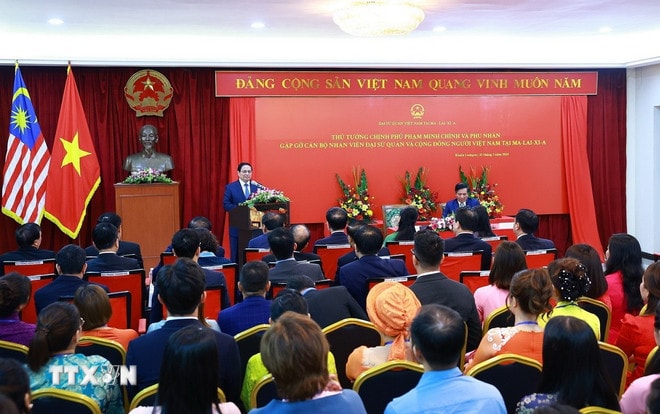 ttxvn-thu-tuong-gap-cong-dong-nguoi-viet-nam-tai-malaysia-8.jpg