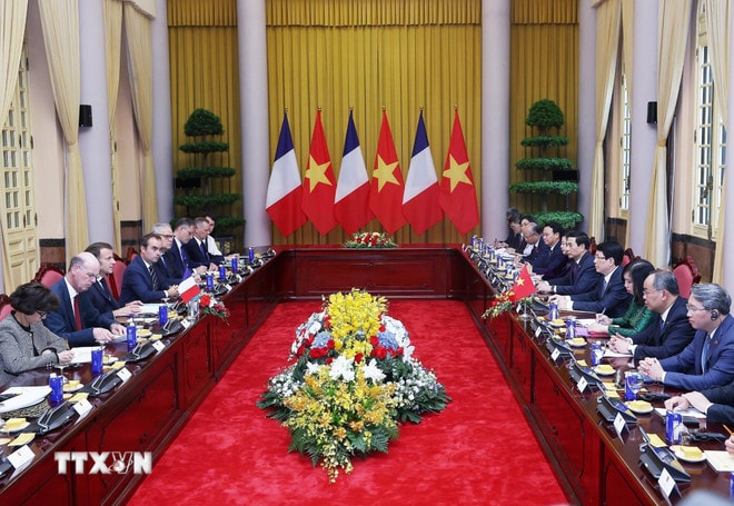 ttxvn-chu-tich-nuoc-luong-cuong-hoi-dam-voi-tong-thong-phap-emmanuel-macron-2605-2.jpg