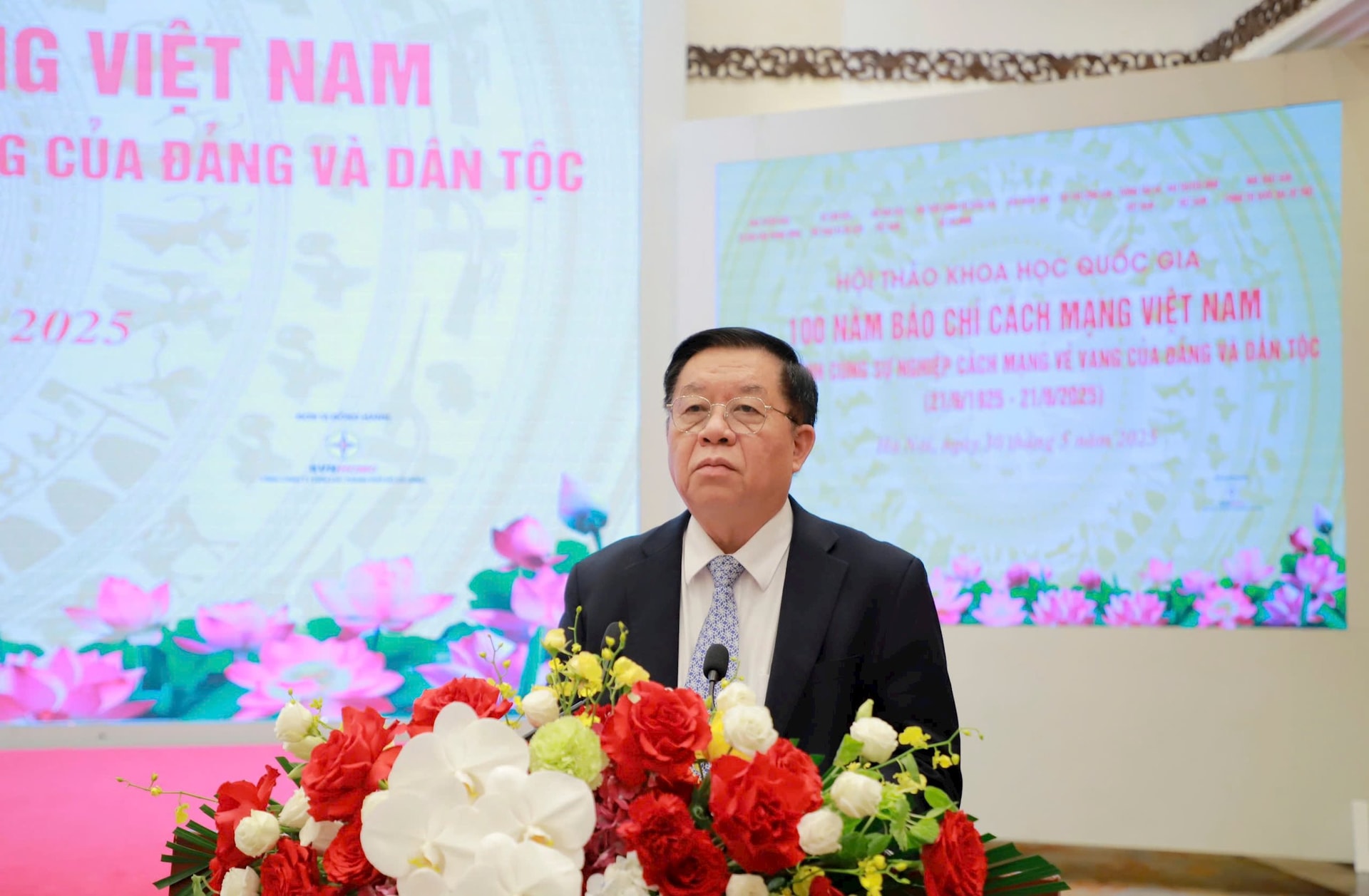 nghia30-5.jpg