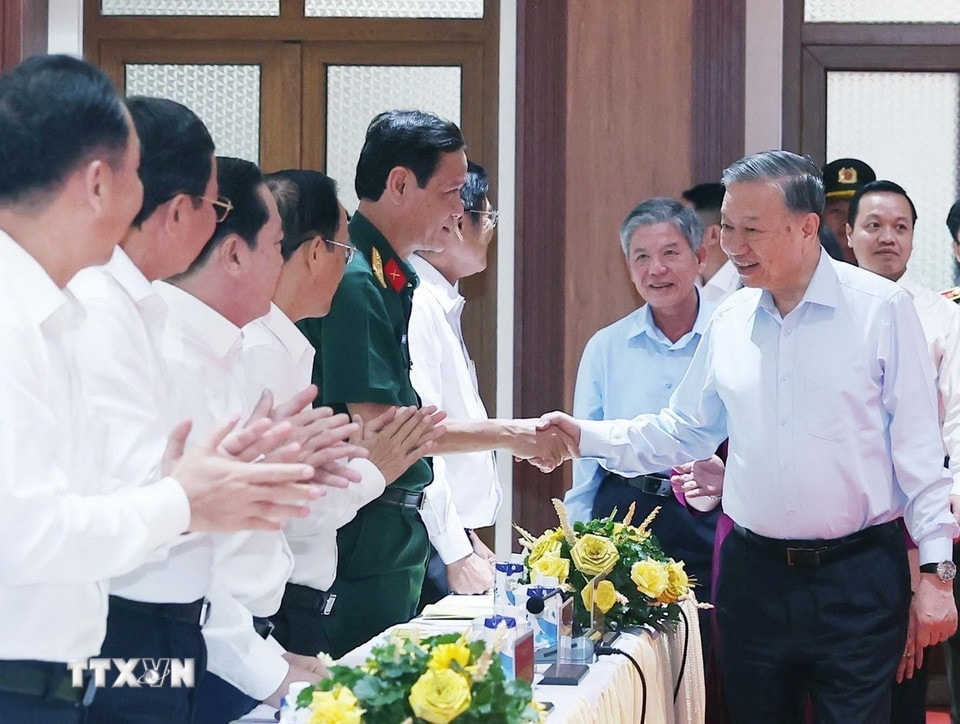 Tổng Bí thư Tô Lâm và các đại biểu. (Ảnh: Thống Nhất/TTXVN)