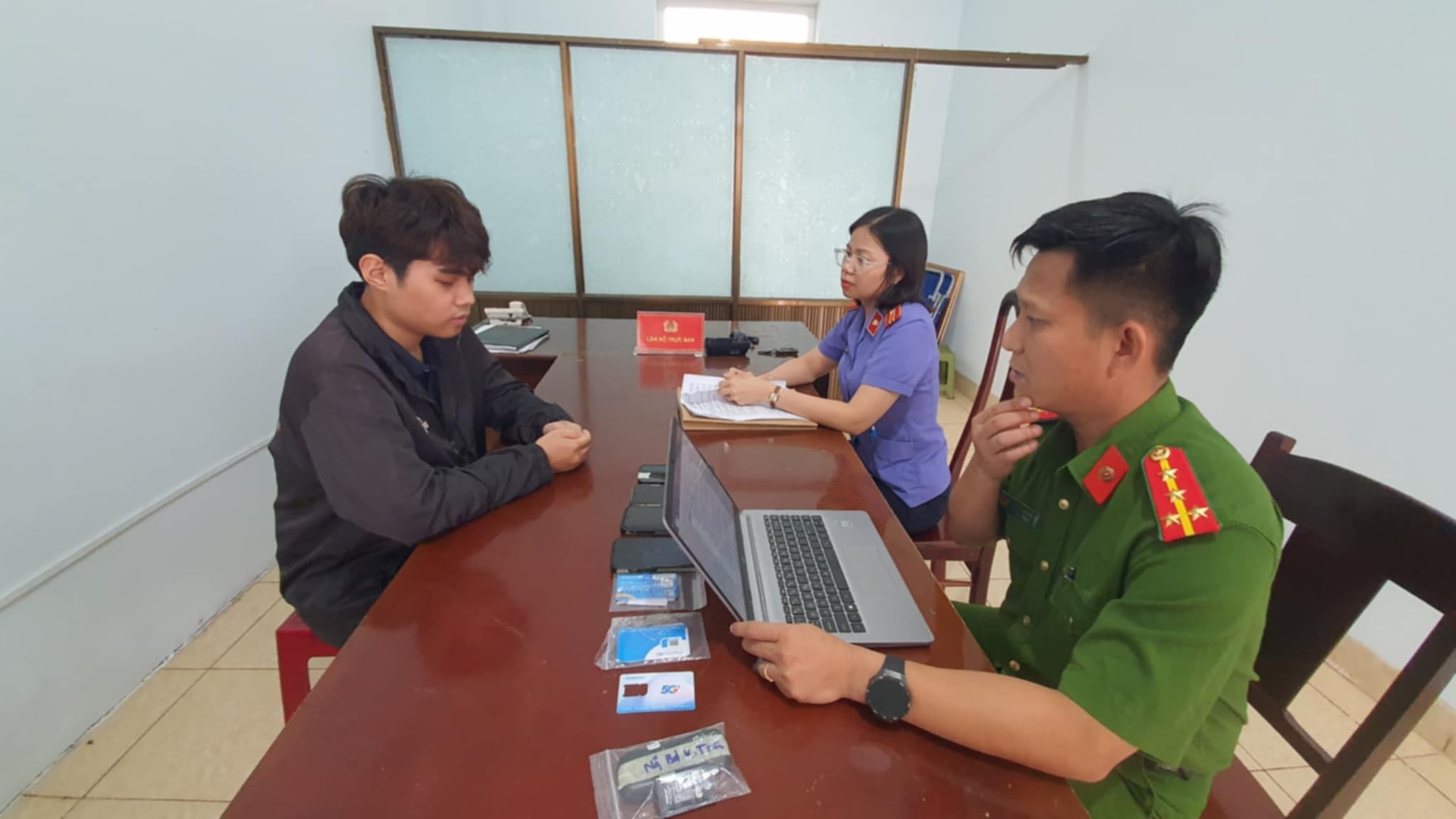 Đối tượng tai
