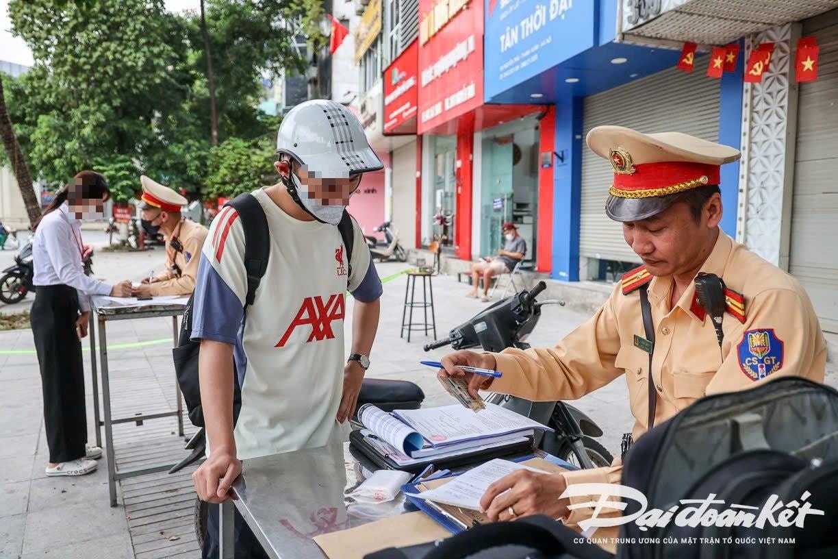 xe_om_cong-nghe-le-khanh18(1).jpg
