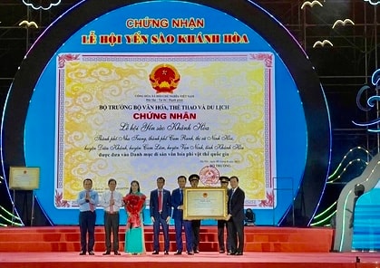 Khánh Hòa tổ chức Lễ vinh danh Di sản văn hóa Quốc gia Yến sào (ảnh Thùy Trang)