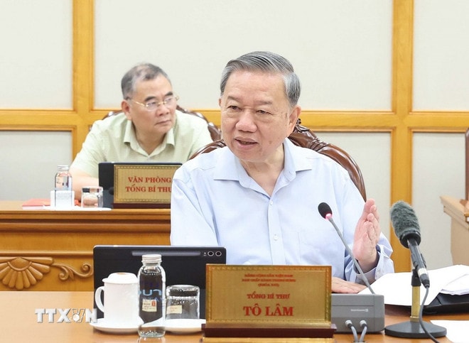 ttxvn-tong-bi-thu-bo-chinh-tri-sap-xep-bo-may-4.jpg
