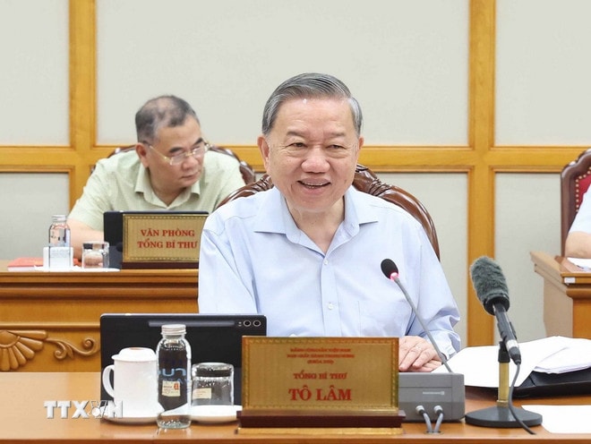 ttxvn-tong-bi-thu-sap-xep-bo-may-1.jpg