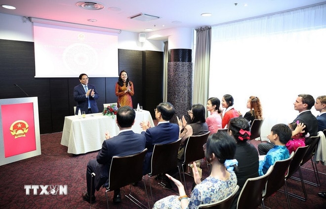 ttxvn-thu-tuong-cong-dong-nguoi-viet-nam-tai-estonia-1.jpg