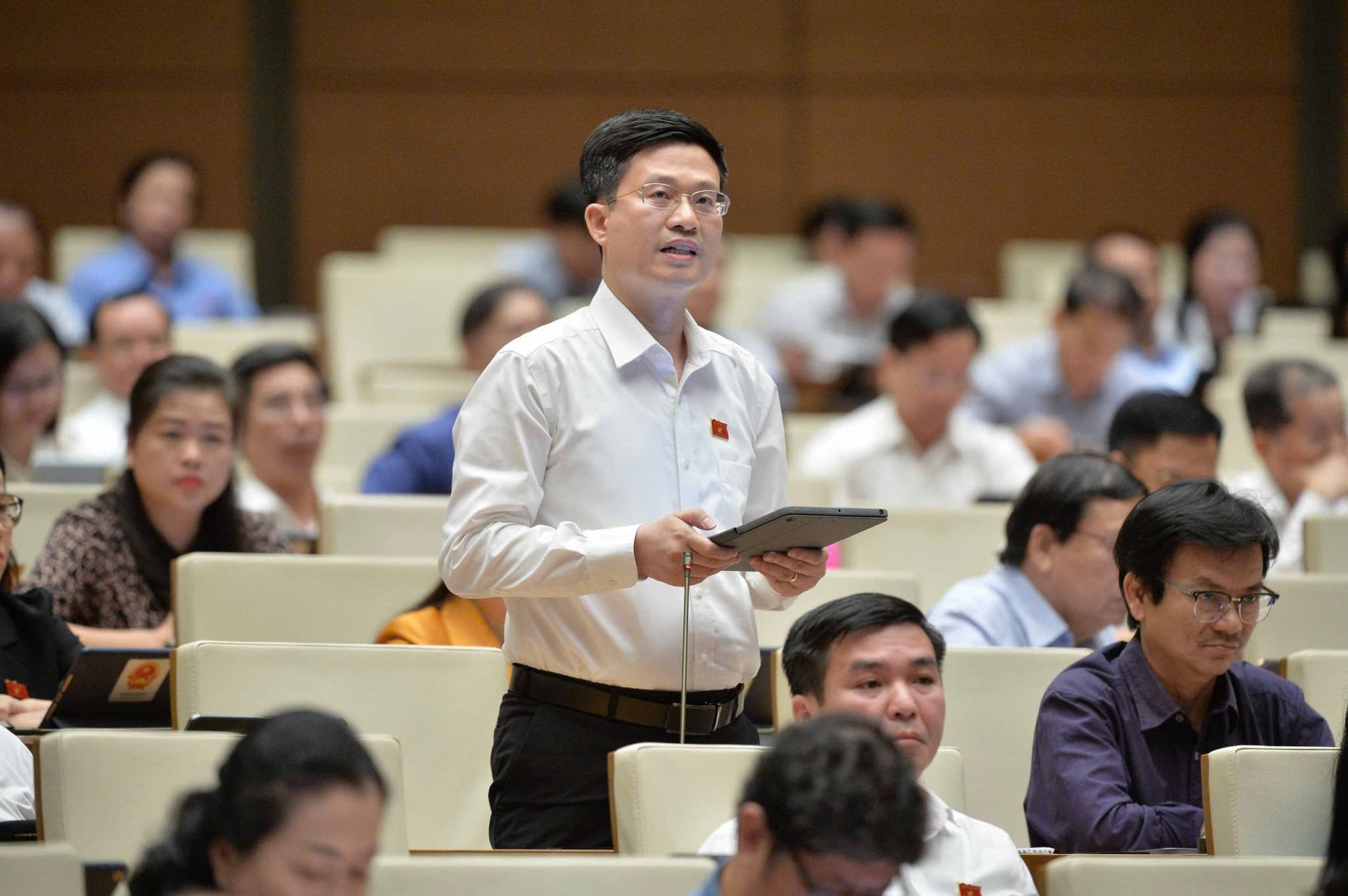 nghia7-6.jpg