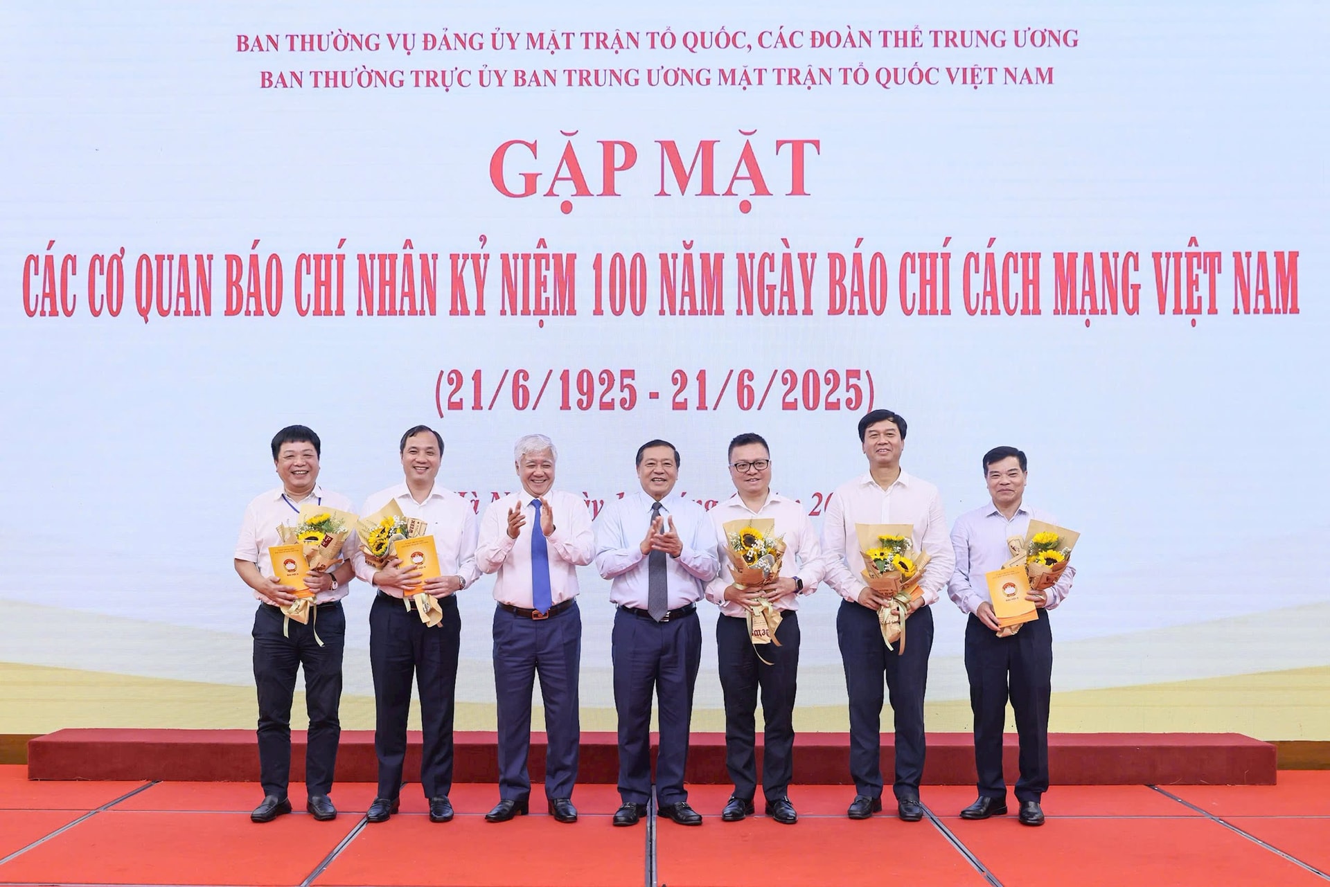 aae4ef4d8005375b6e14.jpg