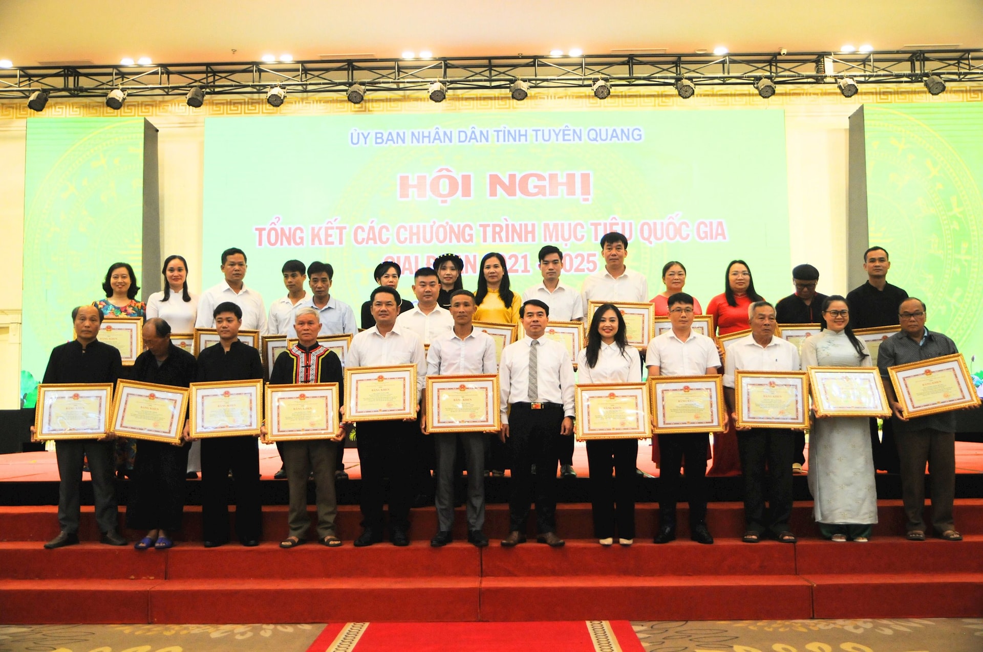 Thiết kế chưa có tên (2)
