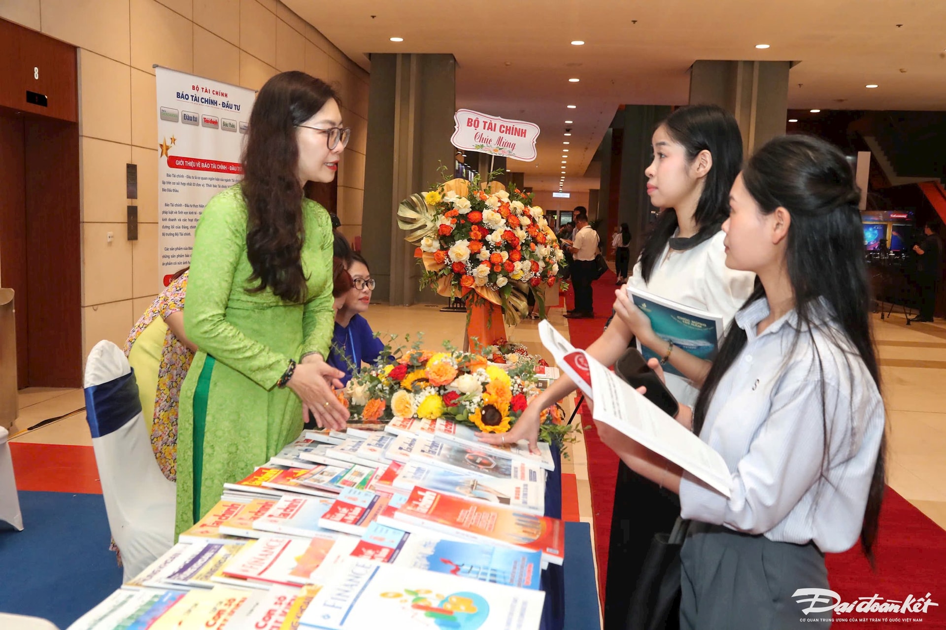 ea6d36201551a20ffb40.jpg