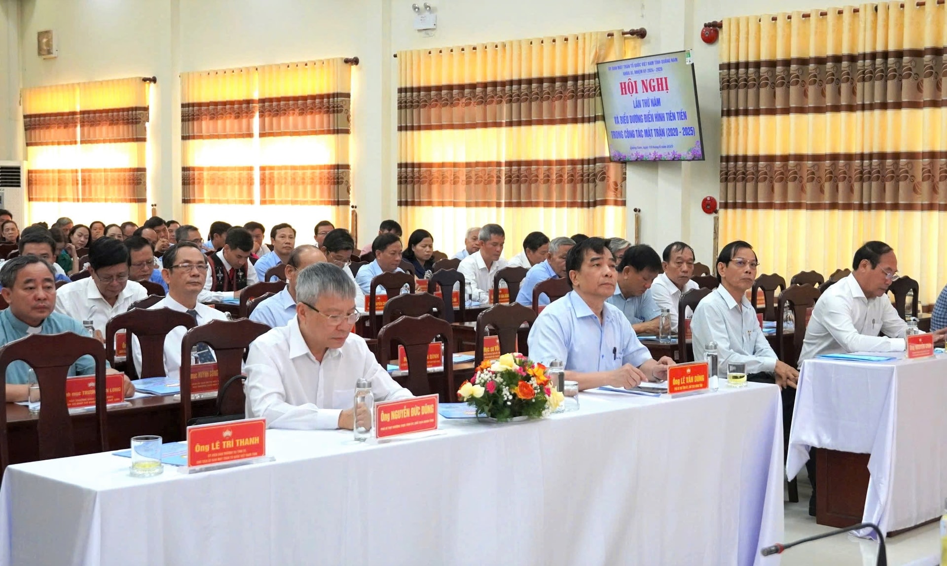 HOI NGHI 2