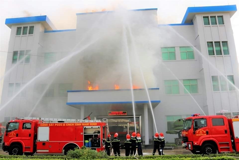 Nam Định Khởi Sắc Xây Dựng Tỉnh An Toàn Cháy Nổ 2 Tỉnh Nam Định tổ chức một số cuộc diễn tập phòng cháy chữa cháy quy mô lớn