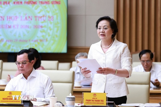 ttxvn-2806-thu-tuong-thi-dua-khen-thuong-2.jpg