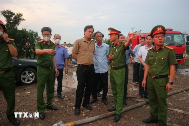 ttxvn-chay-lon-hung-yen-co-hai-nguoi-nghi-da-tu-vong-2806-3.jpg