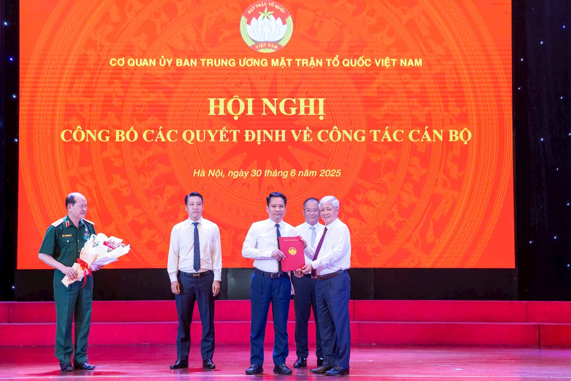 Tong Bien tạp 2