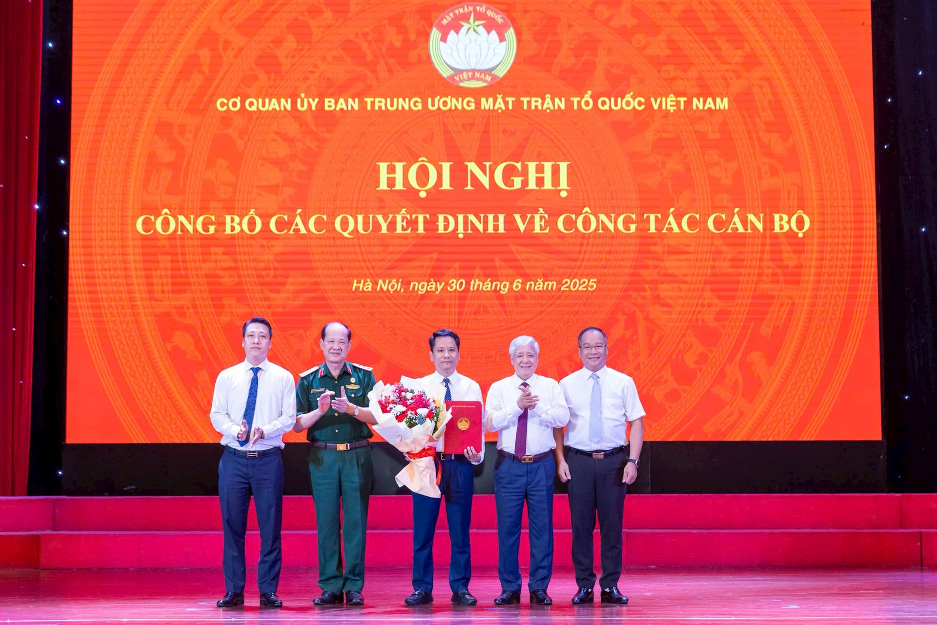 Tong bien tạp
