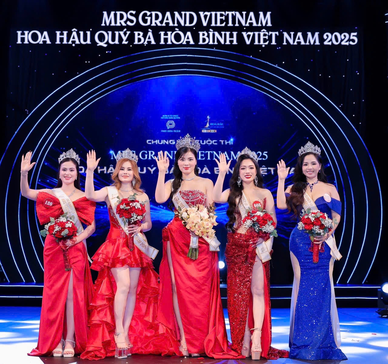hoa hau quy ba 4
