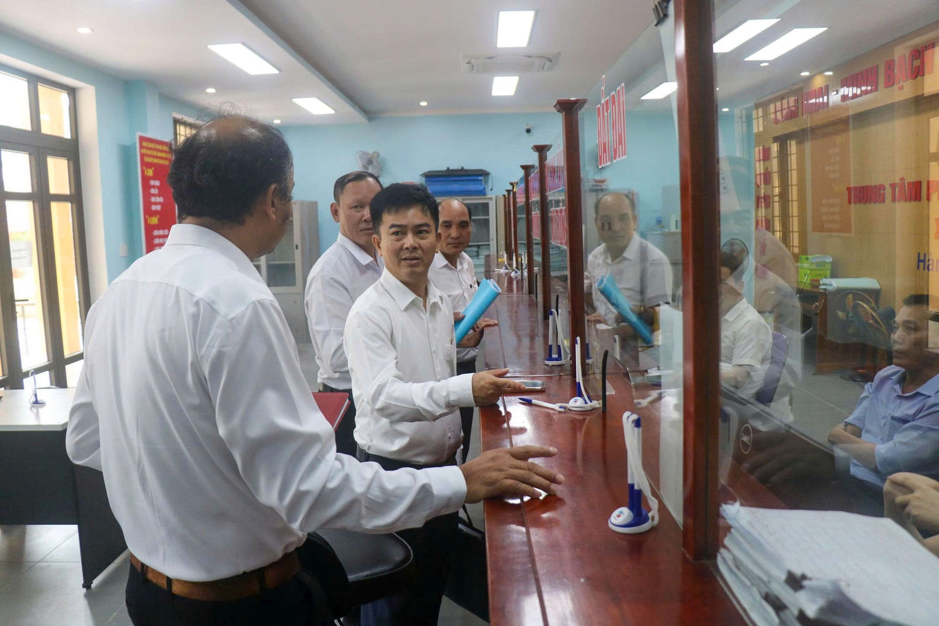van-hanh-11.jpg