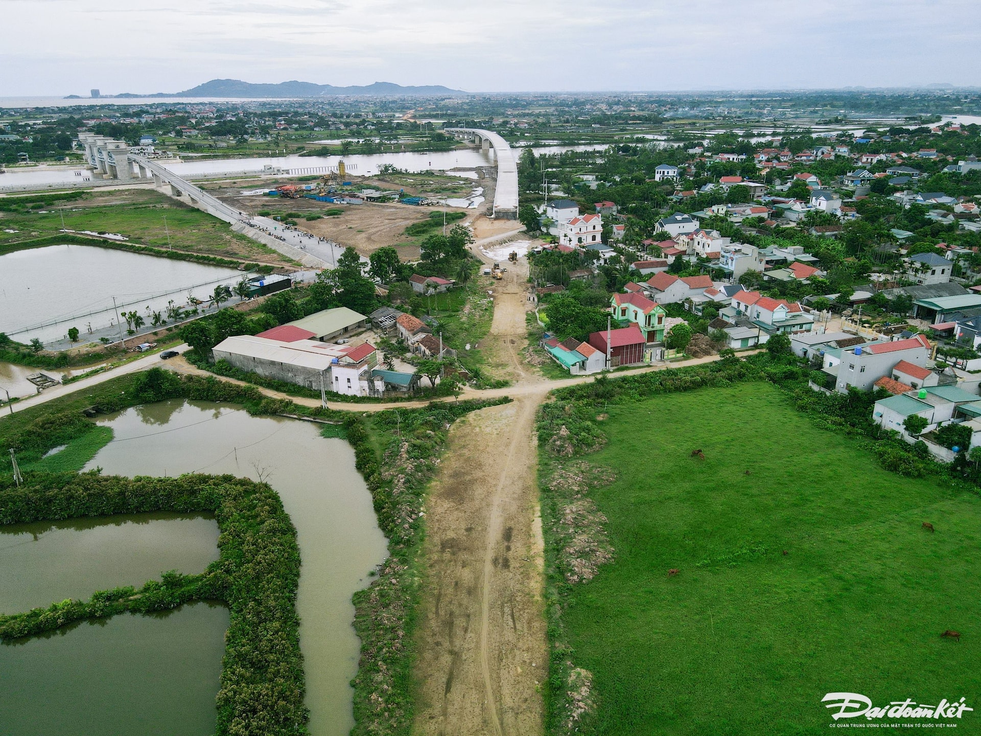 dji_fly_20250630_174240_850_1751440189139_photo.jpg
