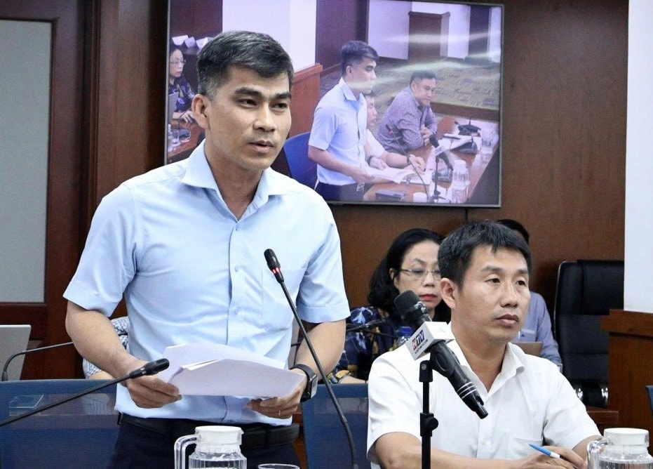 xe dưa đón 1