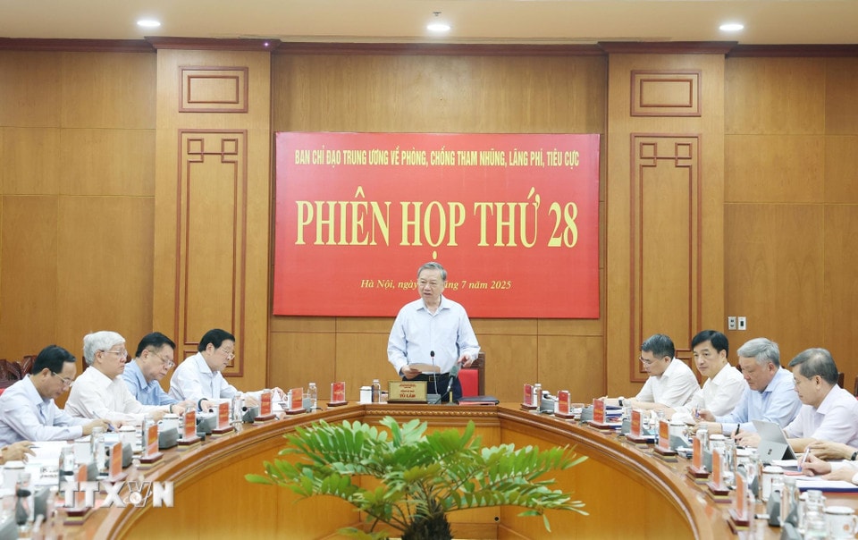 ttxvn-tong-bi-thu-chu-tri-phien-hop-thu-28-ban-chi-dao-trung-uong-ve-phong-chong-tham-nhung-lang-phi-tieu-cuc-0707-2.jpg