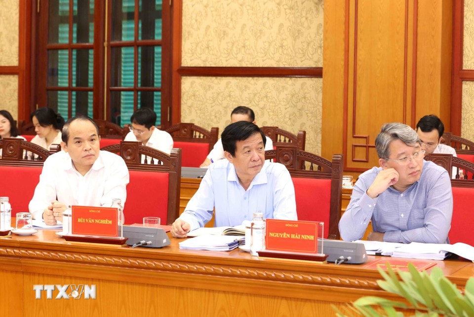 ttxvn-tong-bi-thu-chu-tri-phien-hop-thu-28-ban-chi-dao-trung-uong-ve-phong-chong-tham-nhung-lang-phi-tieu-cuc-0707-7.jpg