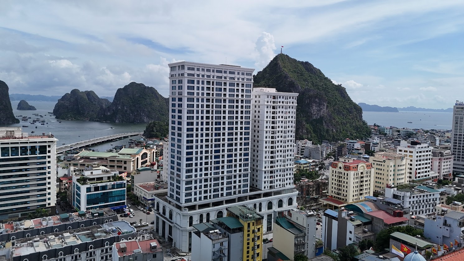 ảnh 1 trên