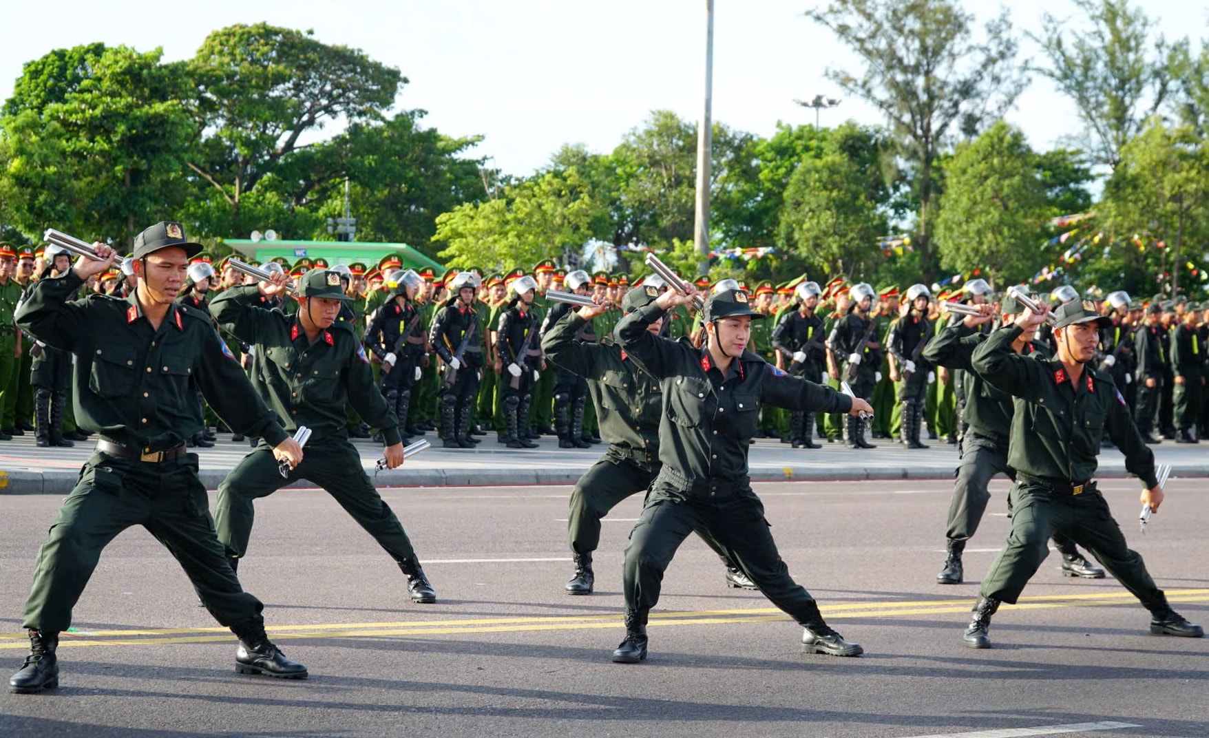 Anh bai tren