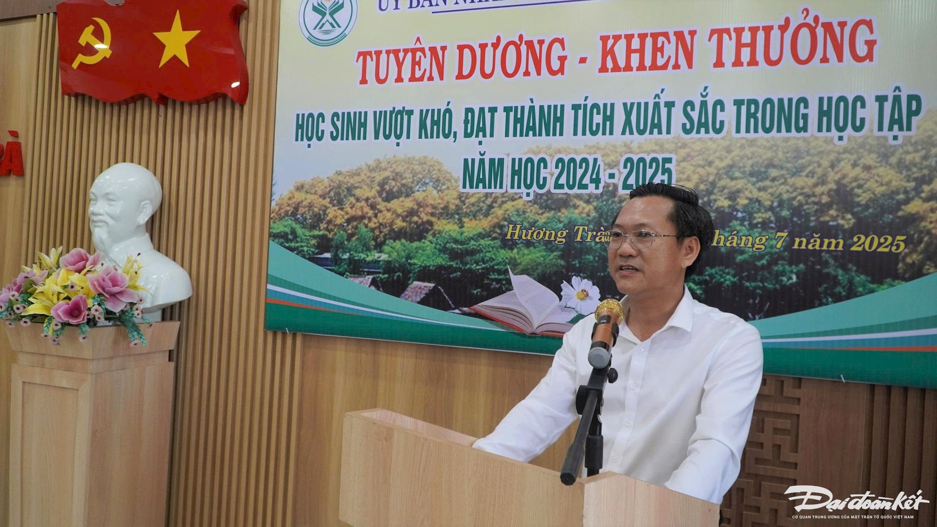 TRAO THUONG 1