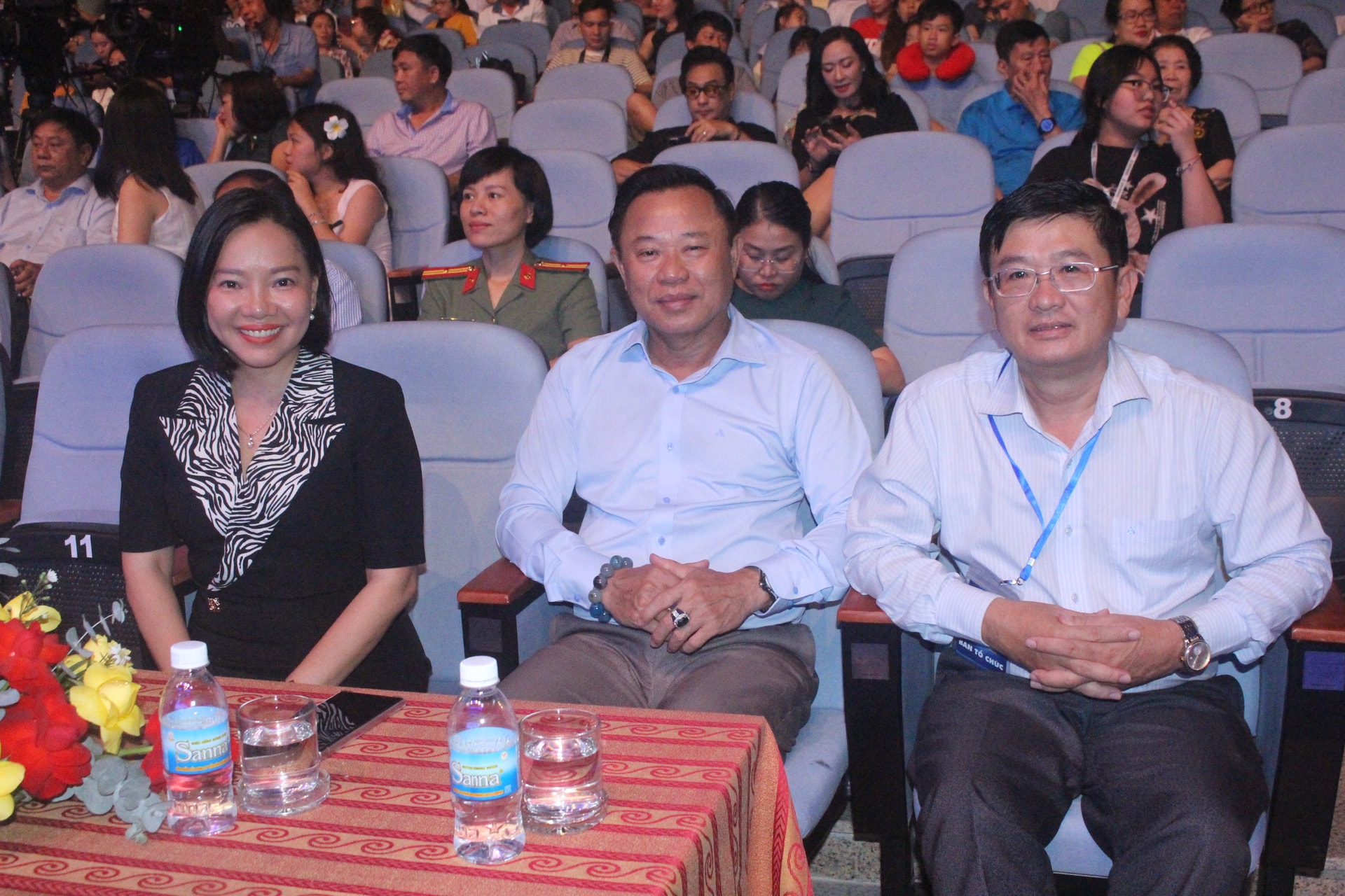 Các đại biểu tham dự cuộc thi (ảnh Thùy Trang)