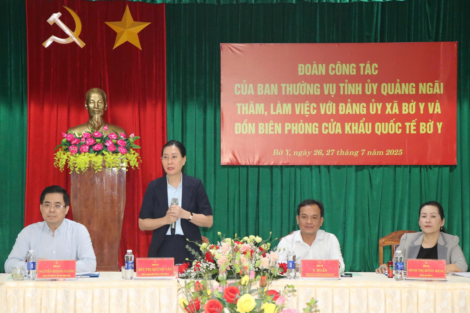 LAM VIEC 1