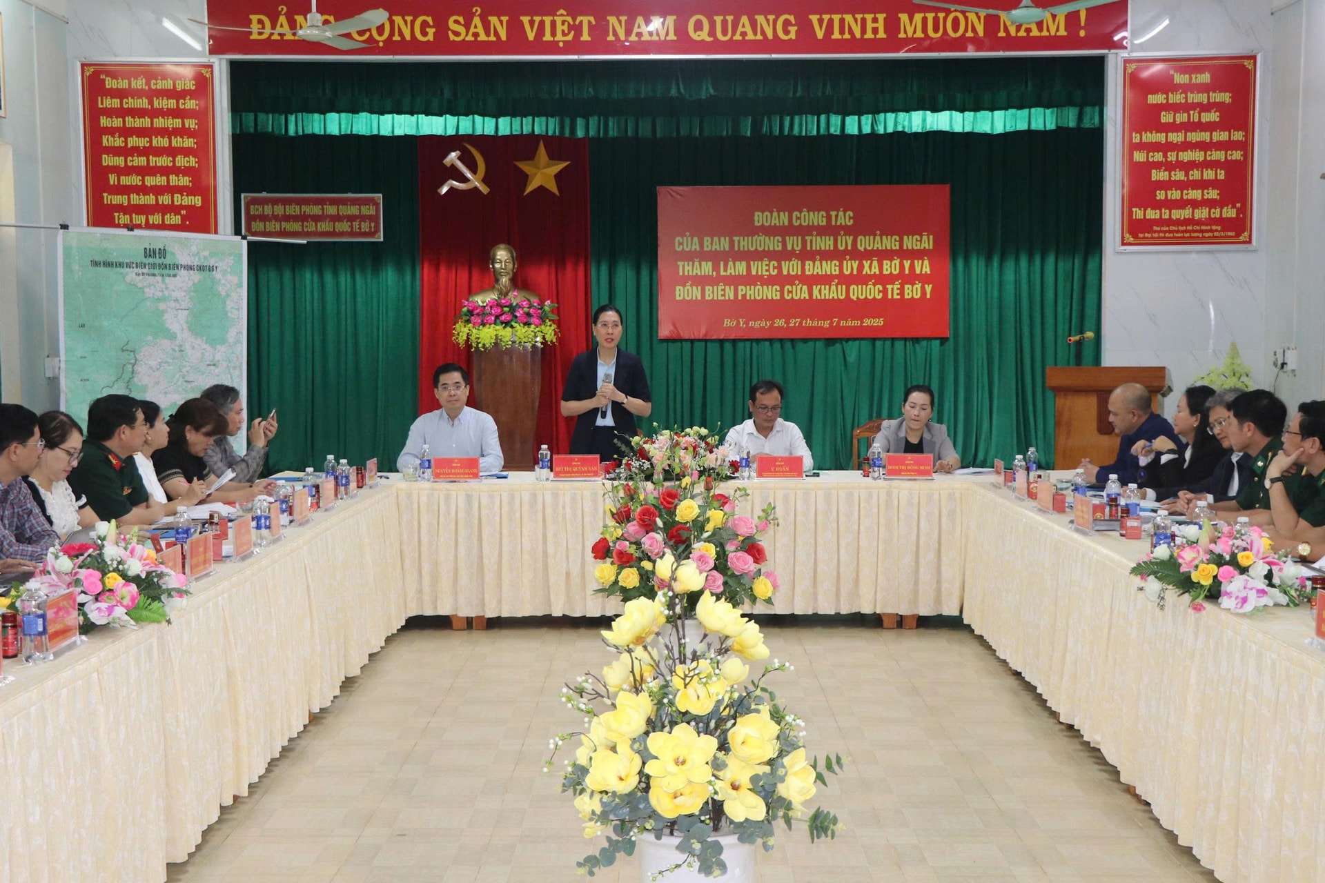 LAM VIEC 2