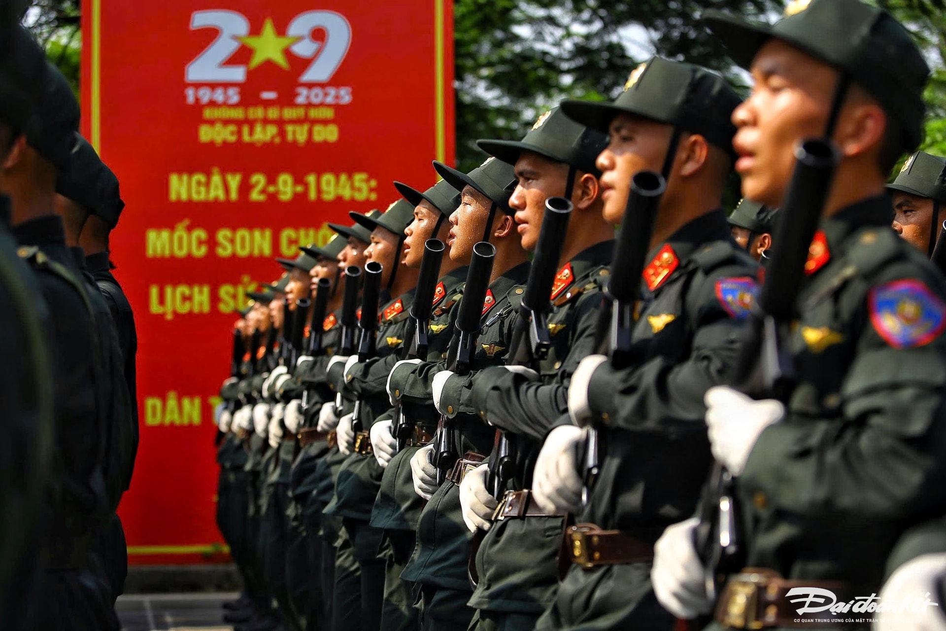 diễu binh10