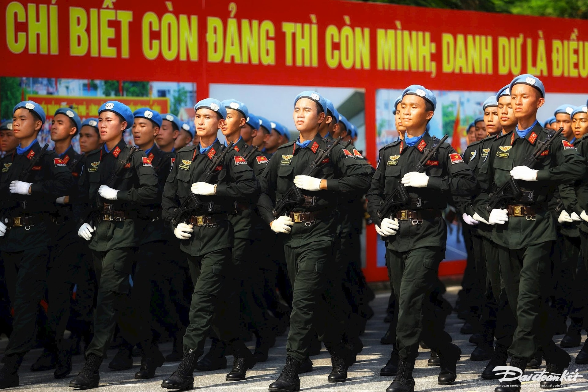 diễu binh3