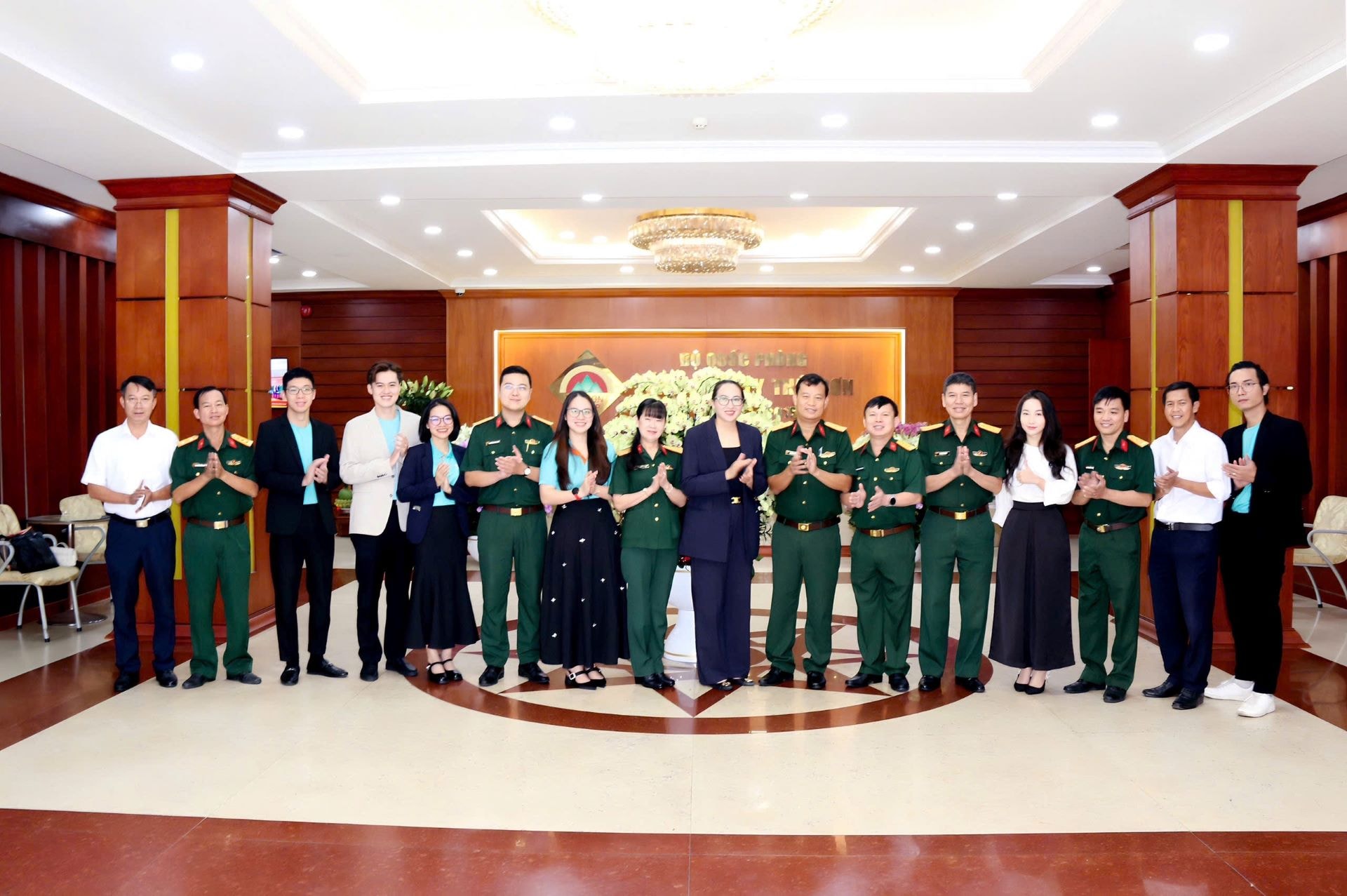 Anh 2