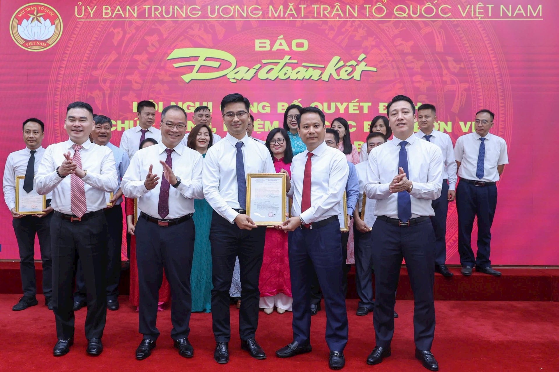 7fd832cf582bd175883a.jpg