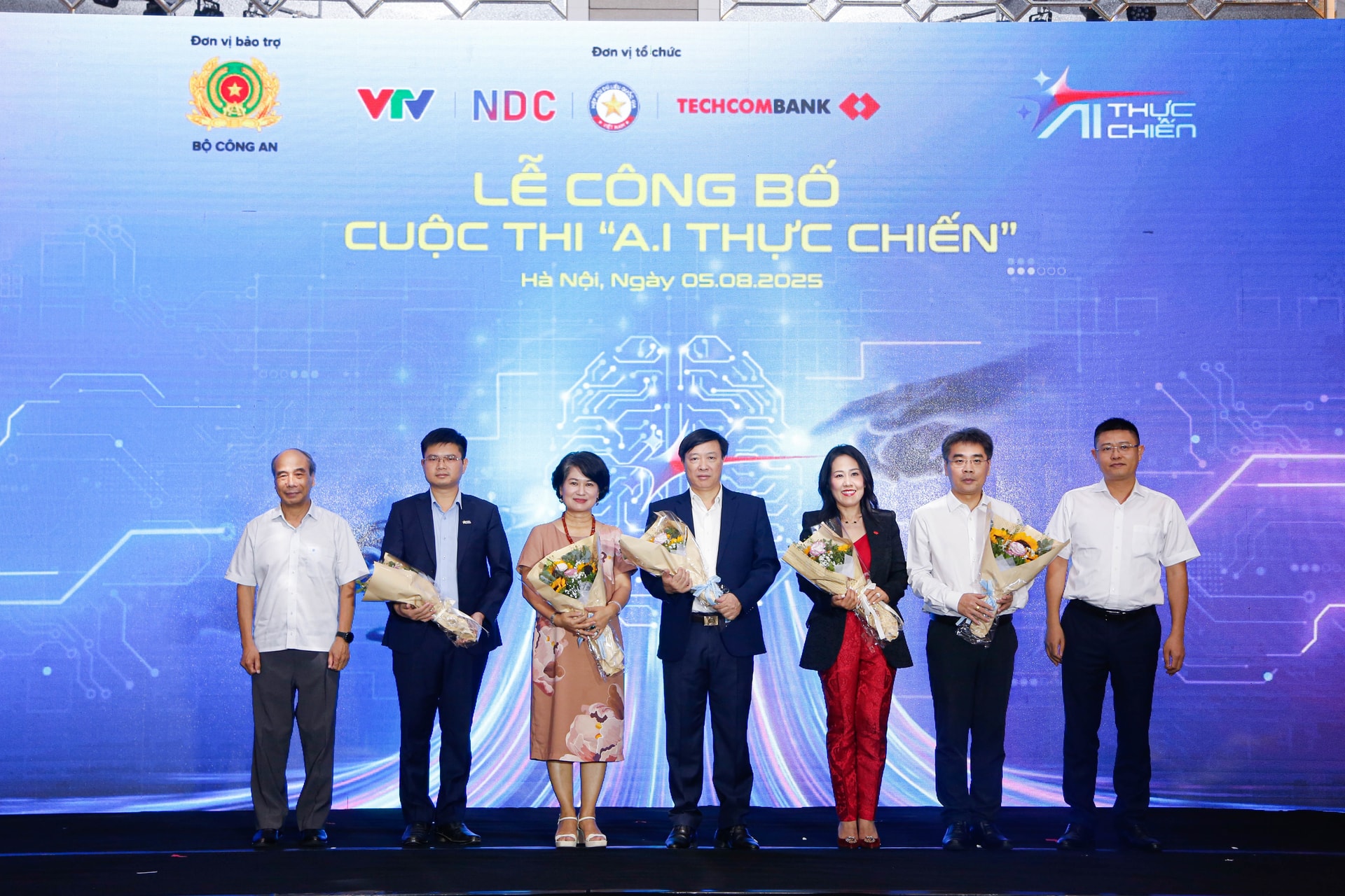 Techcombank đồng tổ chức và là nhà tài trợ độc quyền chương trình “A.I Thực chiến” - Ảnh 2