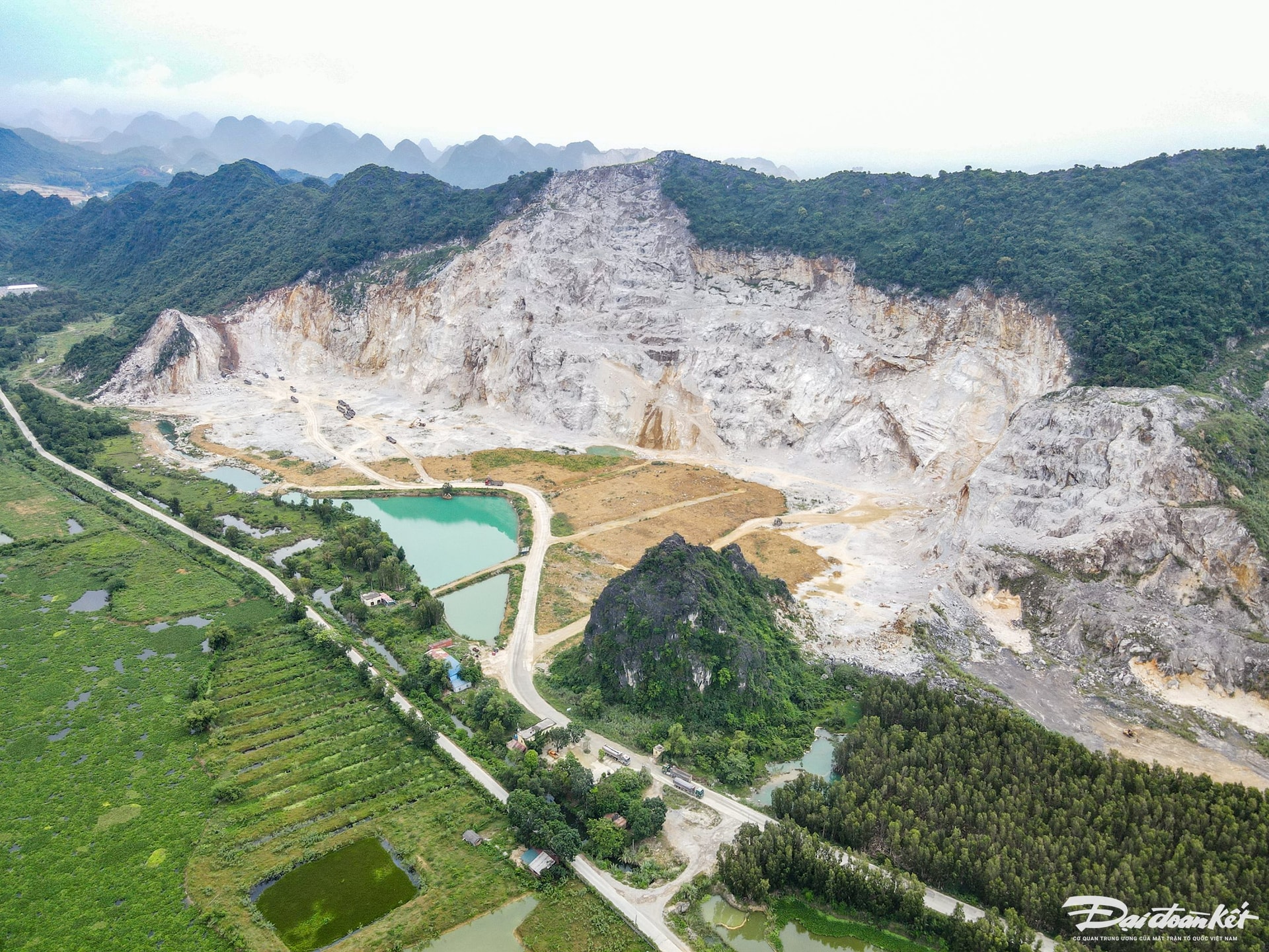 dji_fly_20250806_092746_27_1754447307111_photo.jpg