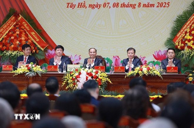 ttxvn-0808-thu-tuong-dang-bo-phuong-tay-ho-6.jpg