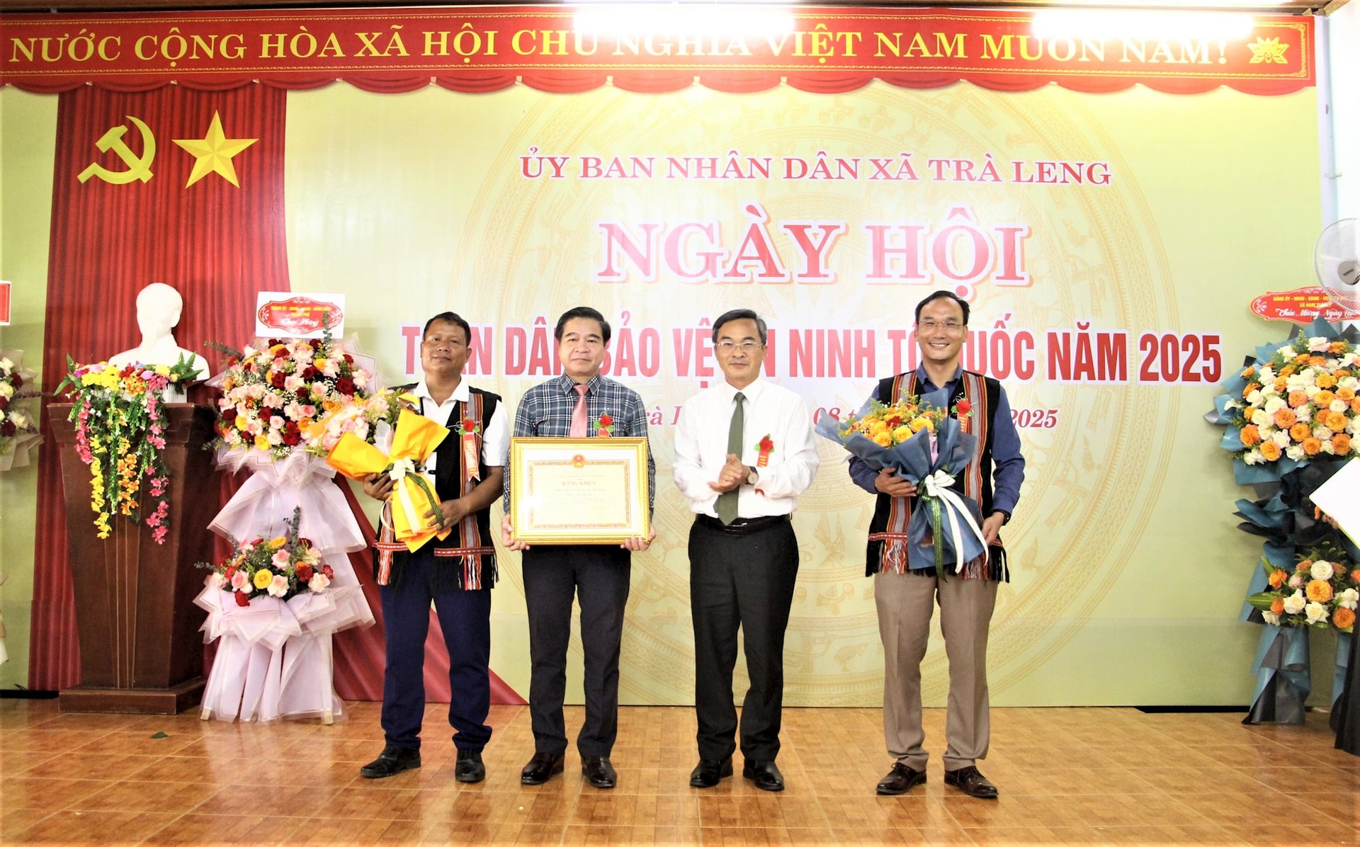 NGAY HOI 1