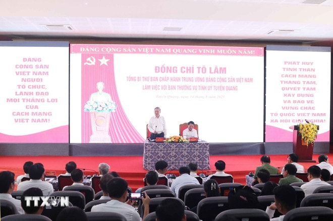 ttxvn-tong-bi-thu-to-lam-lam-viec-voi-ban-thuong-vu-tinh-uy-tuyen-quang-8210161-2.jpg