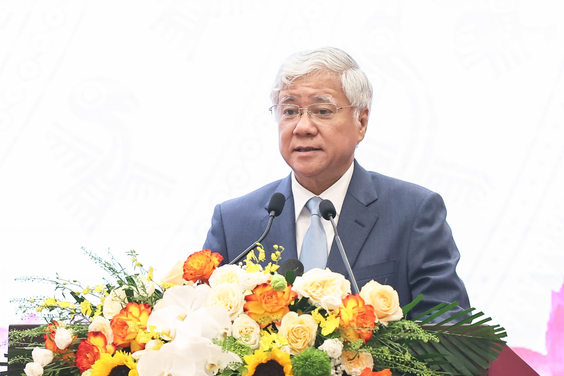 Anh 1