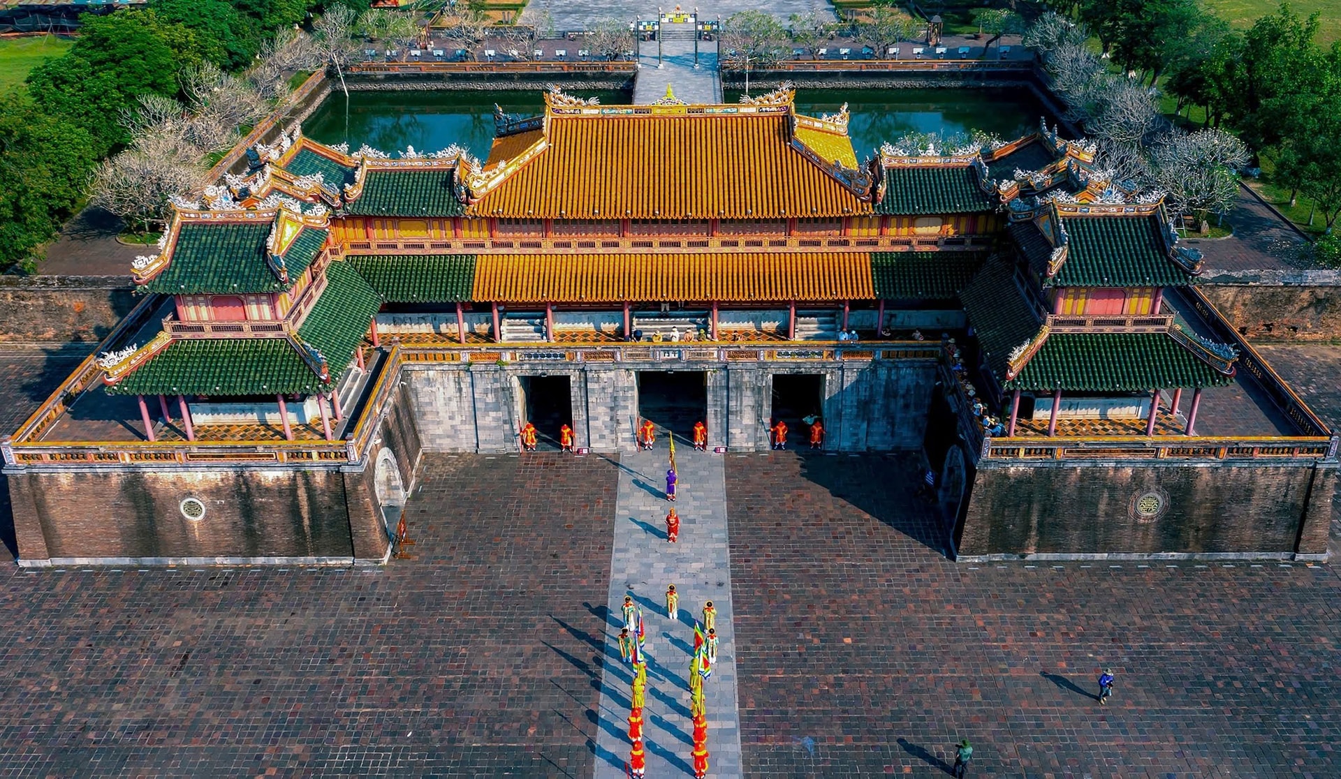 H1 Ngọ môn nơi chứng kiến vua Bảo Đại thoái vị