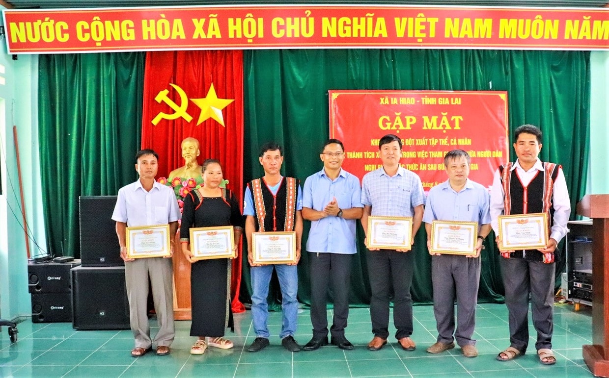 KHEN THUONG 1