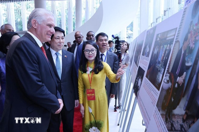 ttxvn-60-nam-thiet-lap-quan-he-ngoai-giao-viet-nam-cuba-0109-3.jpg