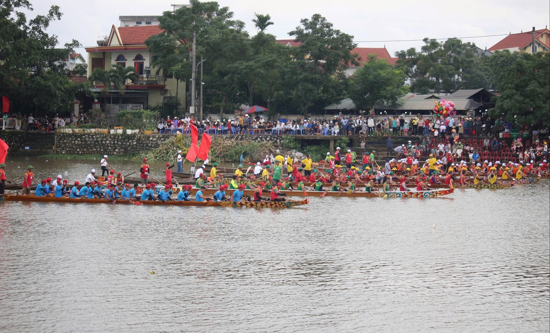 dua-thuyen-1.jpg