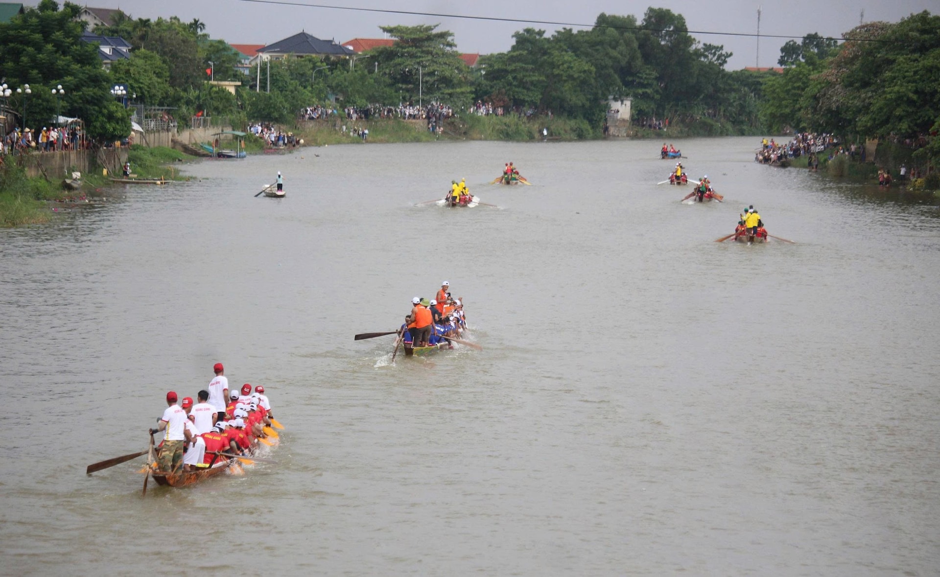 dua-thuyen-2.jpg